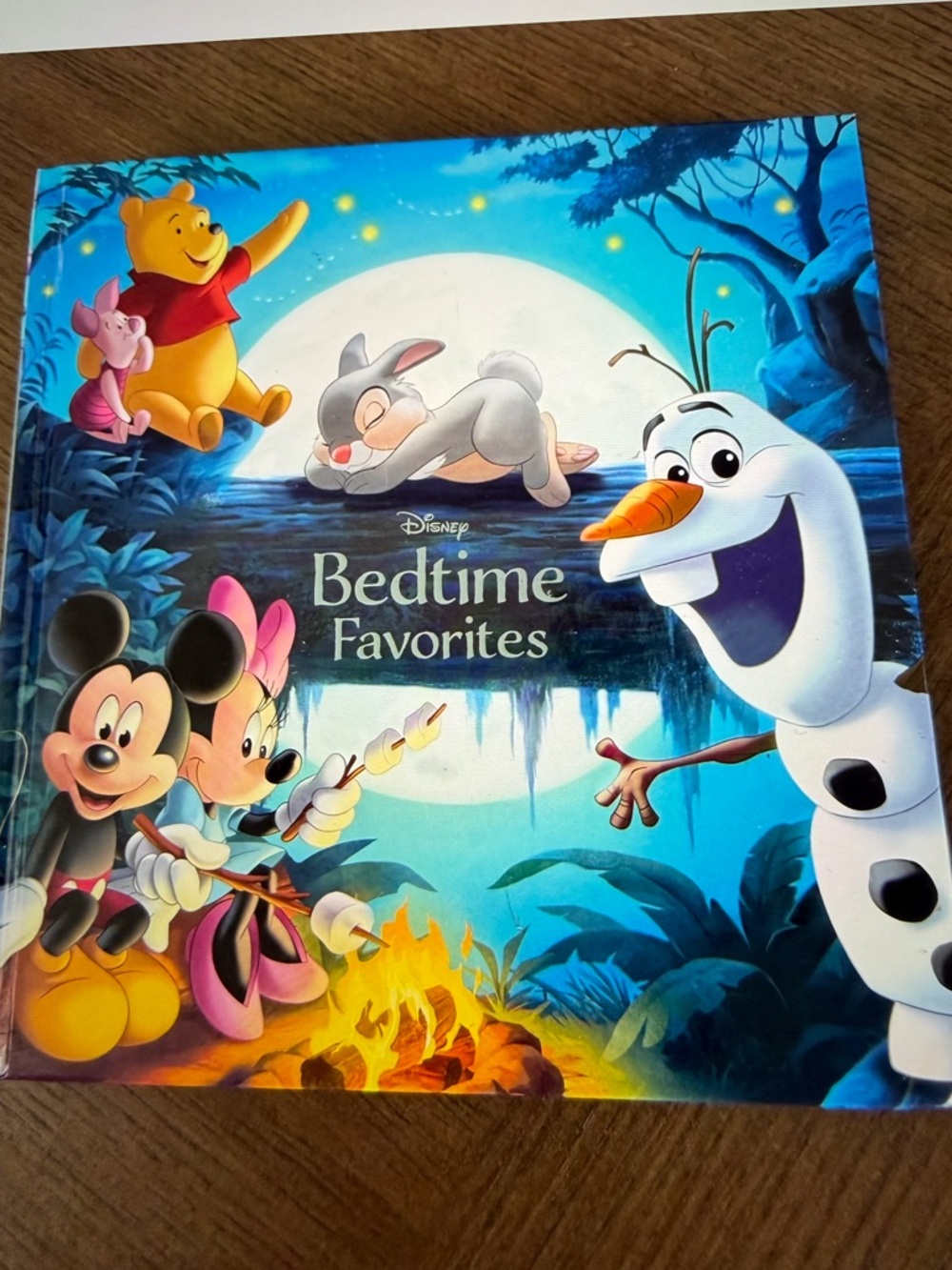 Disney Bedtime Favorites Picture Book with all your classic Disney stories NEW